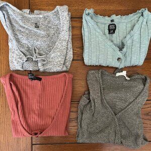 4 Women's Top - Size Small